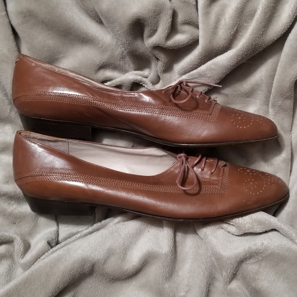 NEVER WORN VANELi Italian Leather Wingtip Oxfords - Picture 6 of 8
